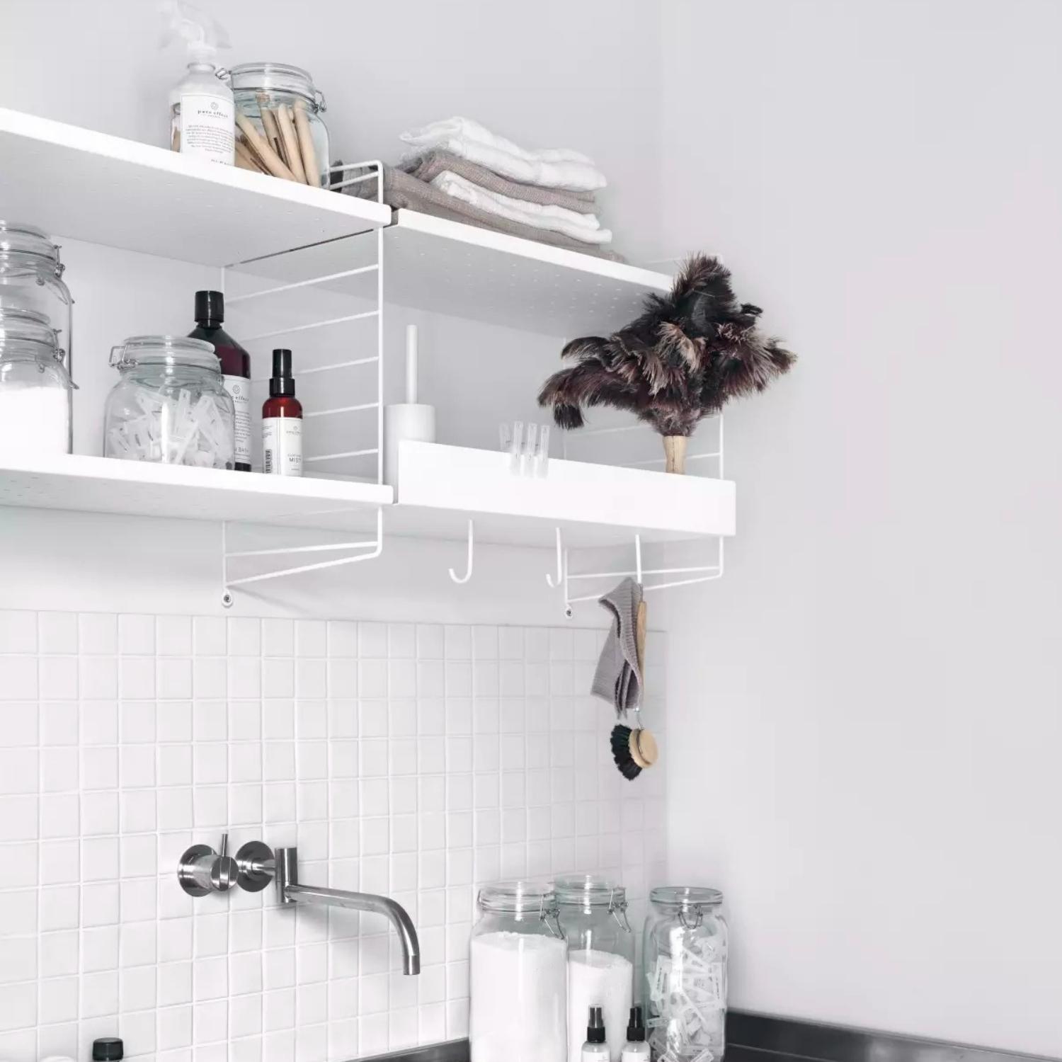 Metallhyllplan Låg 78x30 vit, String | Handla förvaring online ...