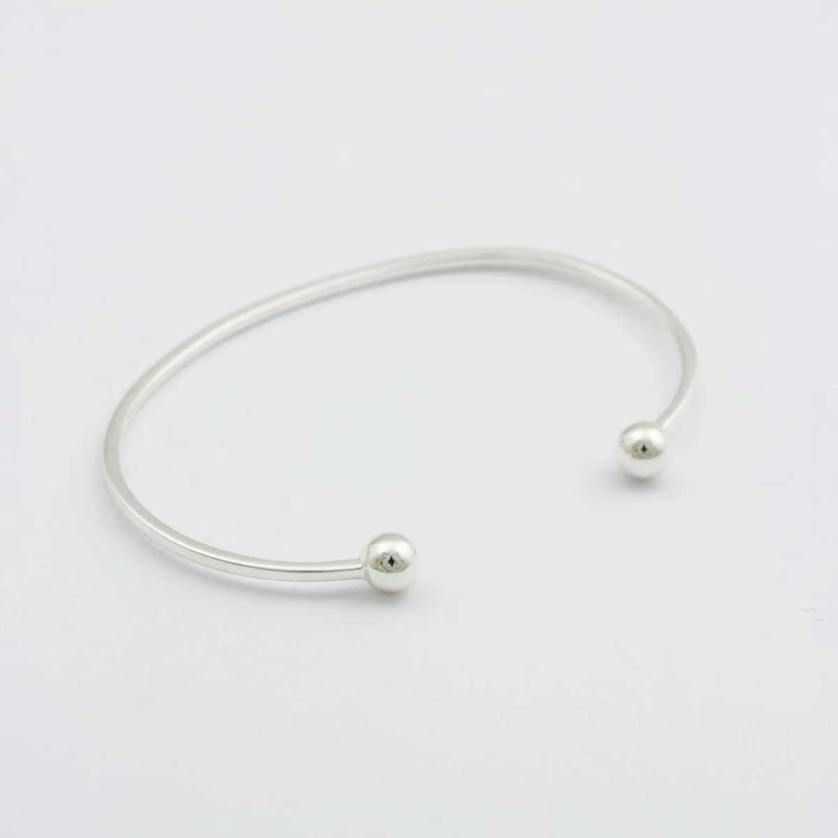 Syster P Armband Strict Plain Ball Silver –