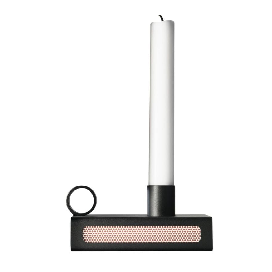 Design: Kristina Stark Ljusstake Boxlight Svart