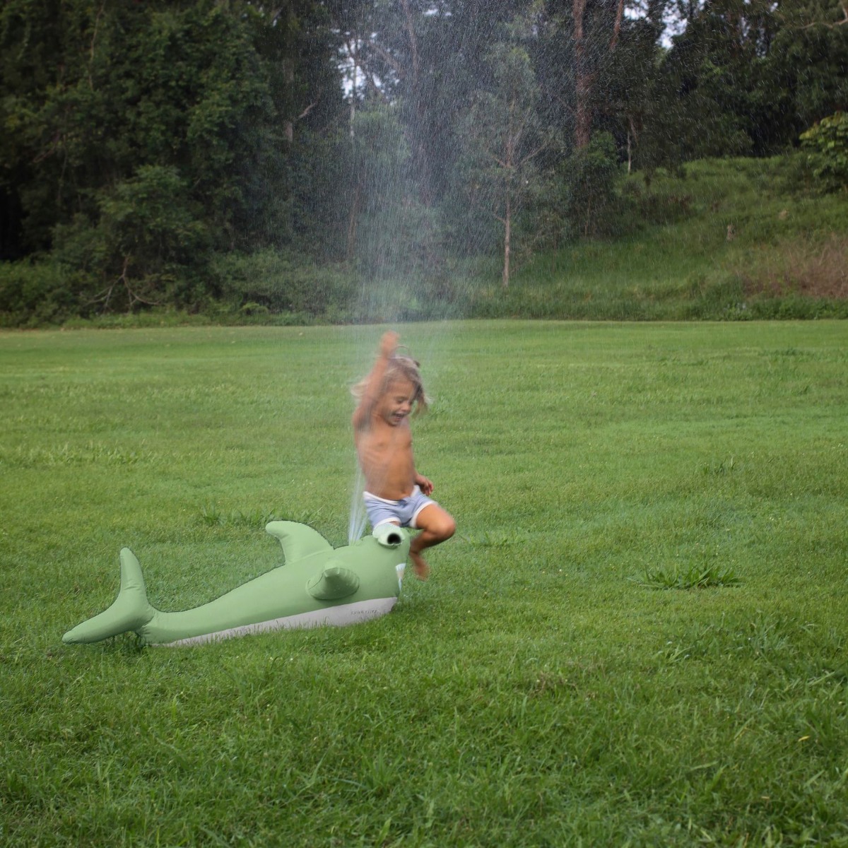 Uppblåsbar Haj med Sprinklerproduktzoombild #3