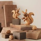 Träfigur Peanut Ekorrunge 8,5 cm Ekproduktminiatyrbild #4