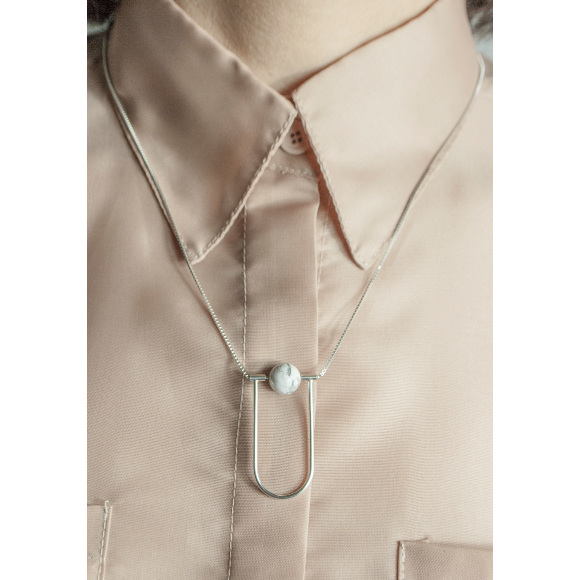 Halsband Neutra Howlite silverproduktzoombild #2