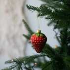 Juldekoration Jordgubbe glas 8,6 cm röd