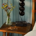 Väckarklocka Wakie Wake-Up light & Qi, BT Svart