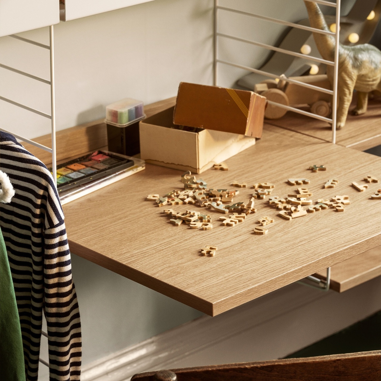 Arbetsskiva 58x58 trä