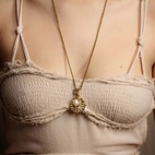 Halsband Venus Shell Locket Golden